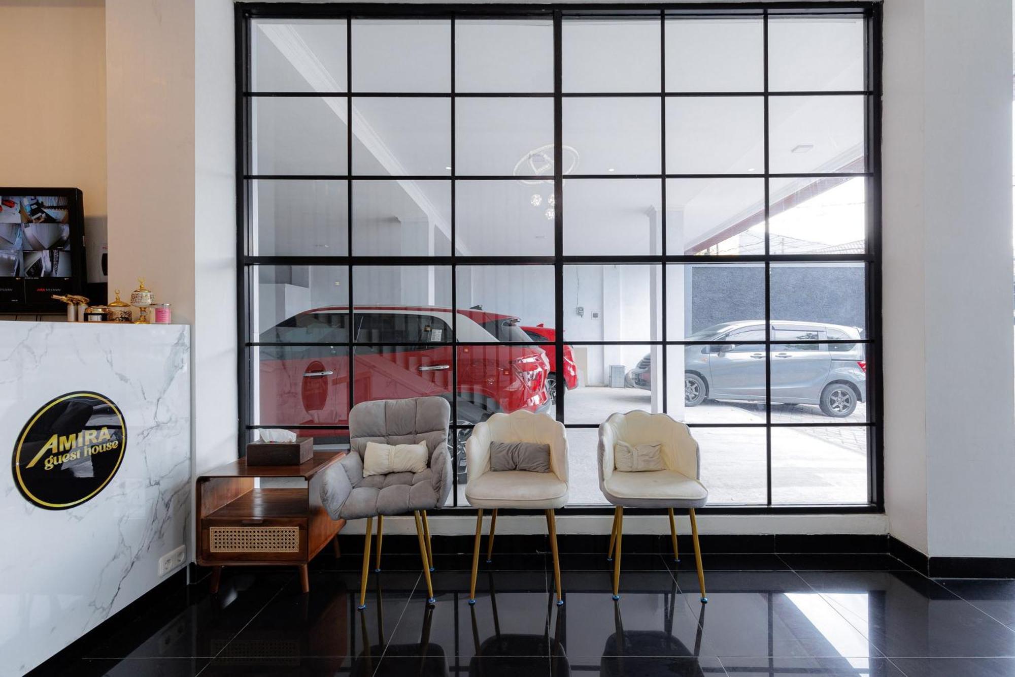 Urbanview Hotel Amira Syariah Bogor Pamoyanan ภายนอก รูปภาพ
